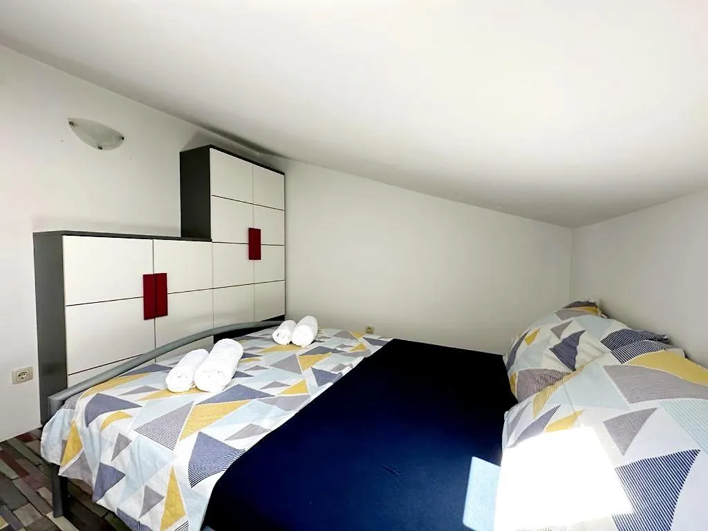 Apartment Nadalina Kastela 0*,