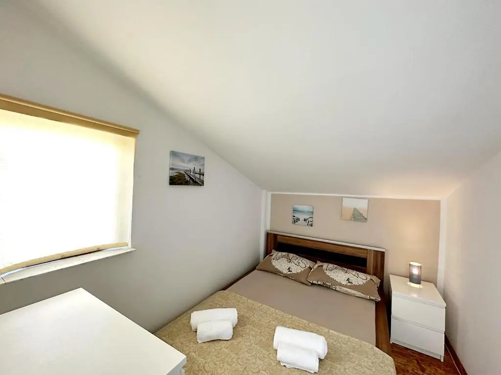 Apartment Nadalina Kastela 0*,  Croatia