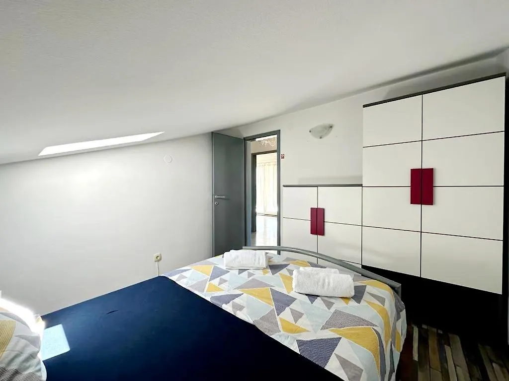 Apartment Nadalina Kastela 0*,  Croatia