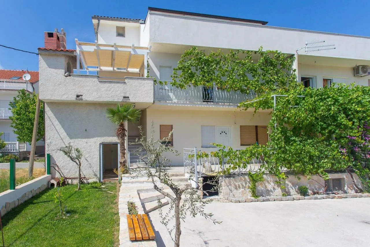 Apartment Nadalina Kastela Croatia